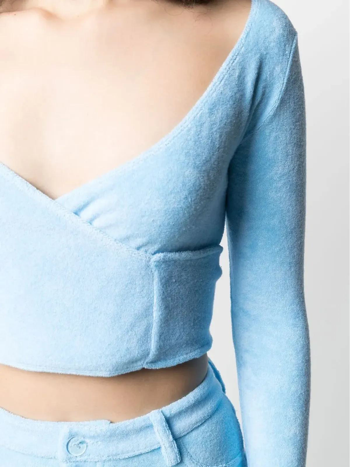 Maisie Wilen 編み地ラップクロップトップ - 画像5