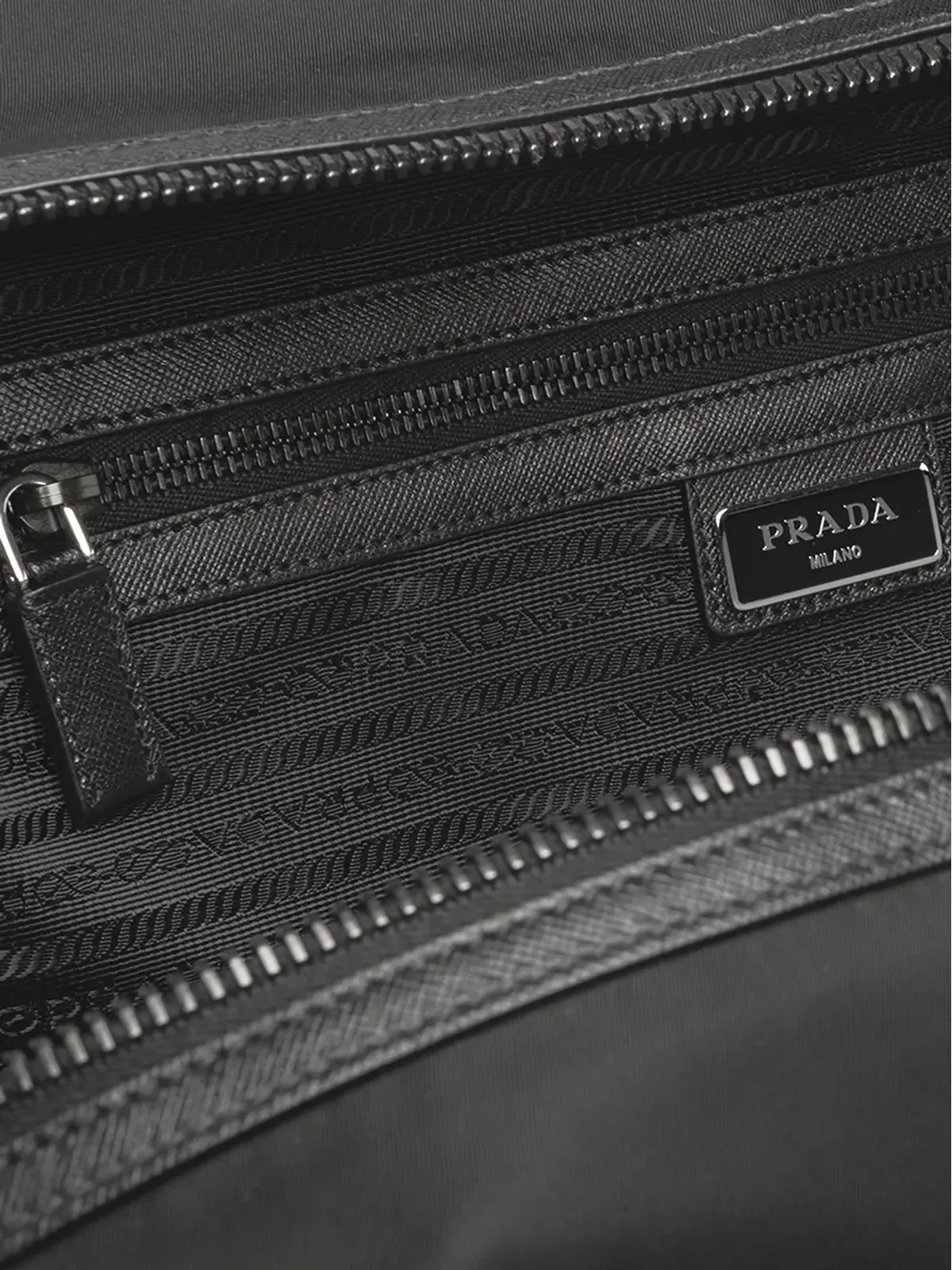 Prada Re-Nylon トライアングルロゴ ホールドオールバッグ - 画像5