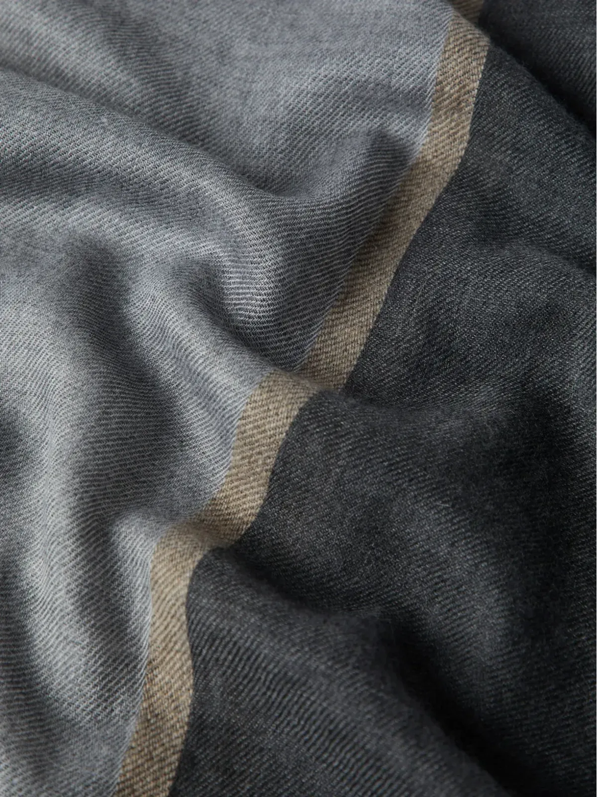 Brunello Cucinelli フリンジエッジの長方形スカーフ - 画像3