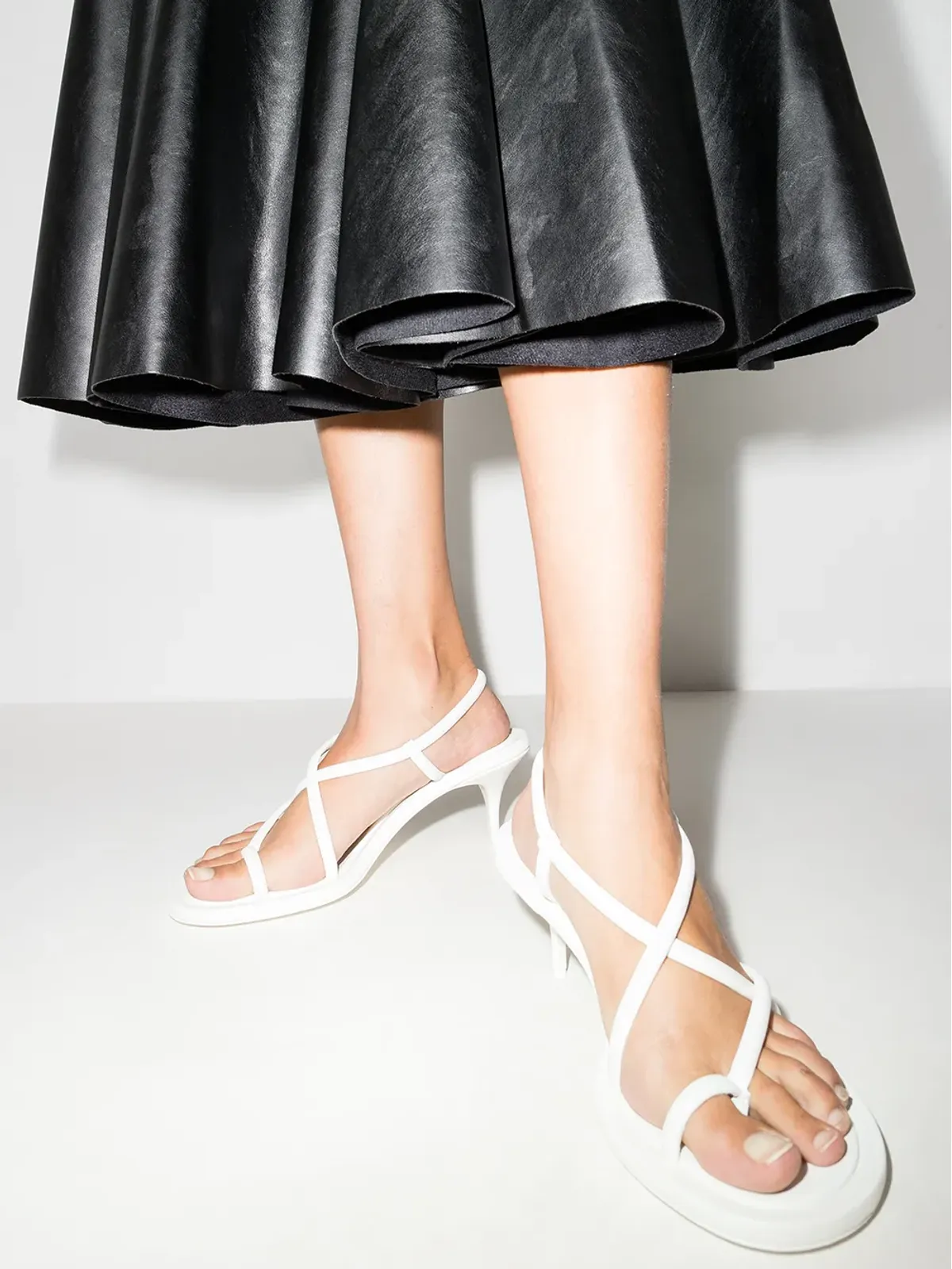 Alexander McQueen ストラップディテールのオープントゥサンダル - 画像3