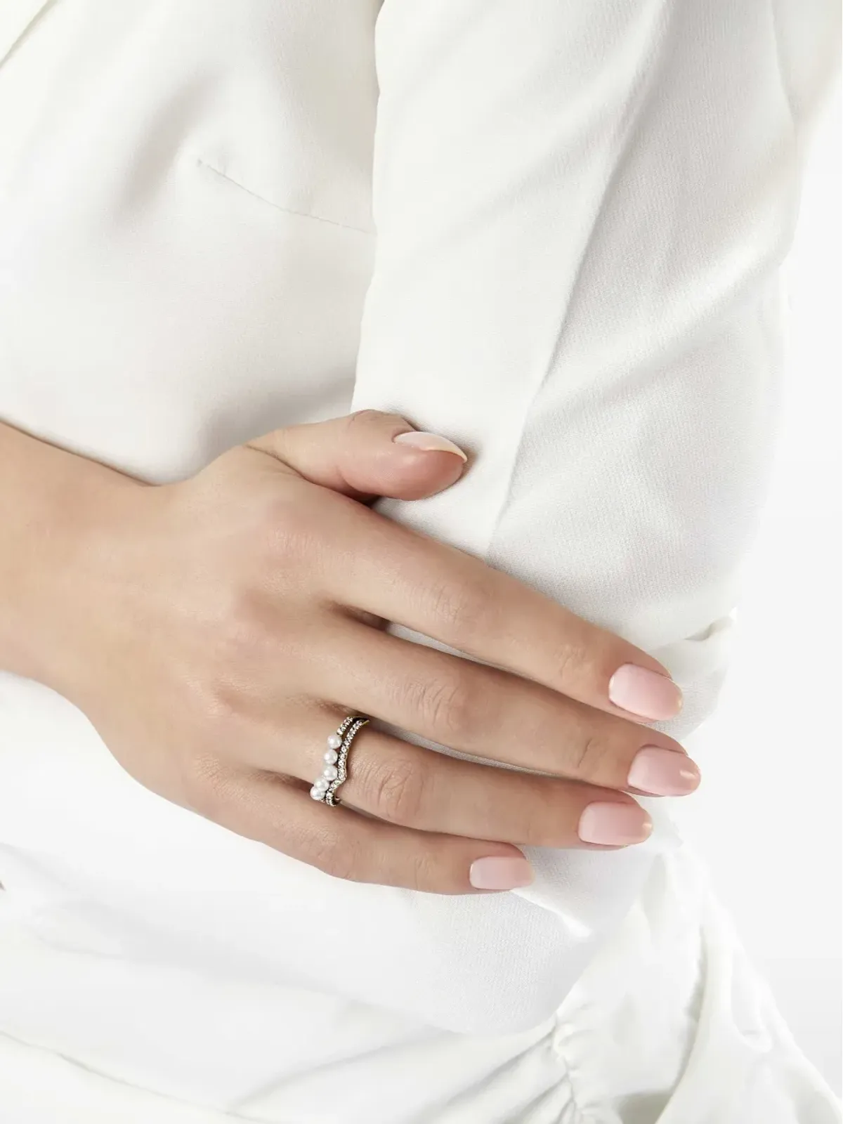 Yoko London 18K イエローゴールド アコヤ真珠とダイヤモンドのリング - 画像2
