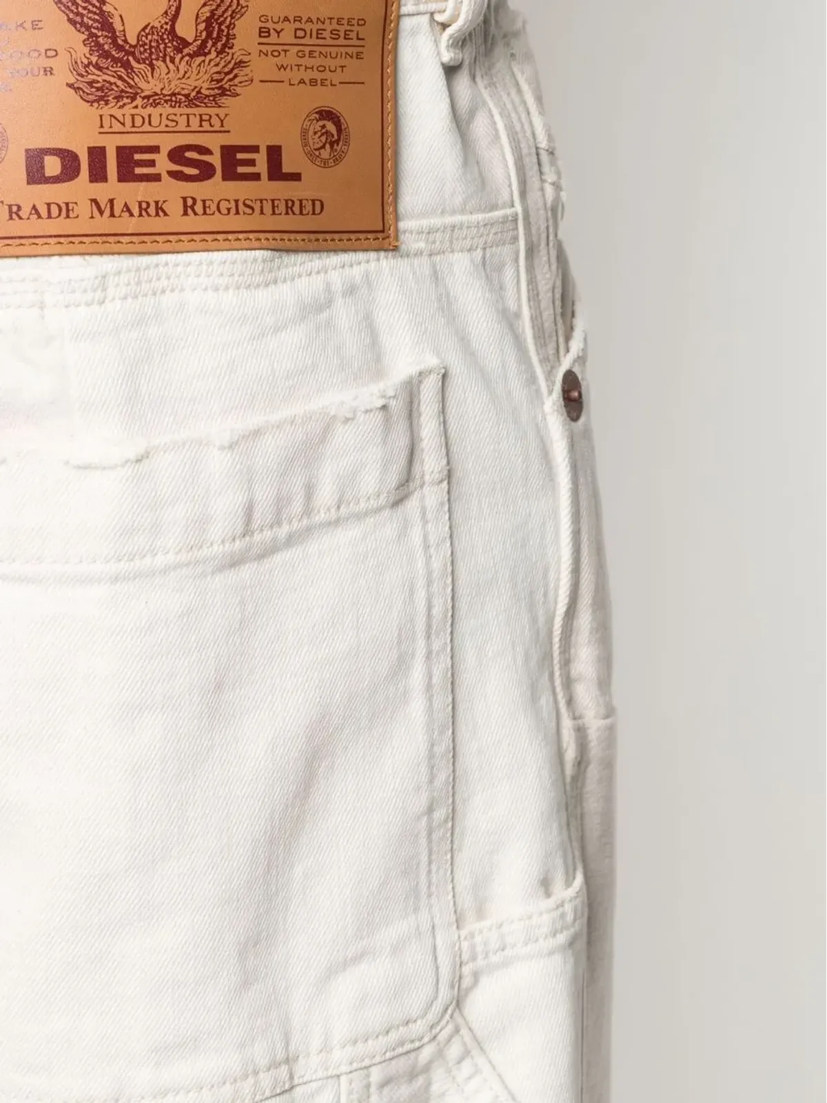 Diesel デニムジーンズ（ストレートレッグ／パネルド） - 画像5