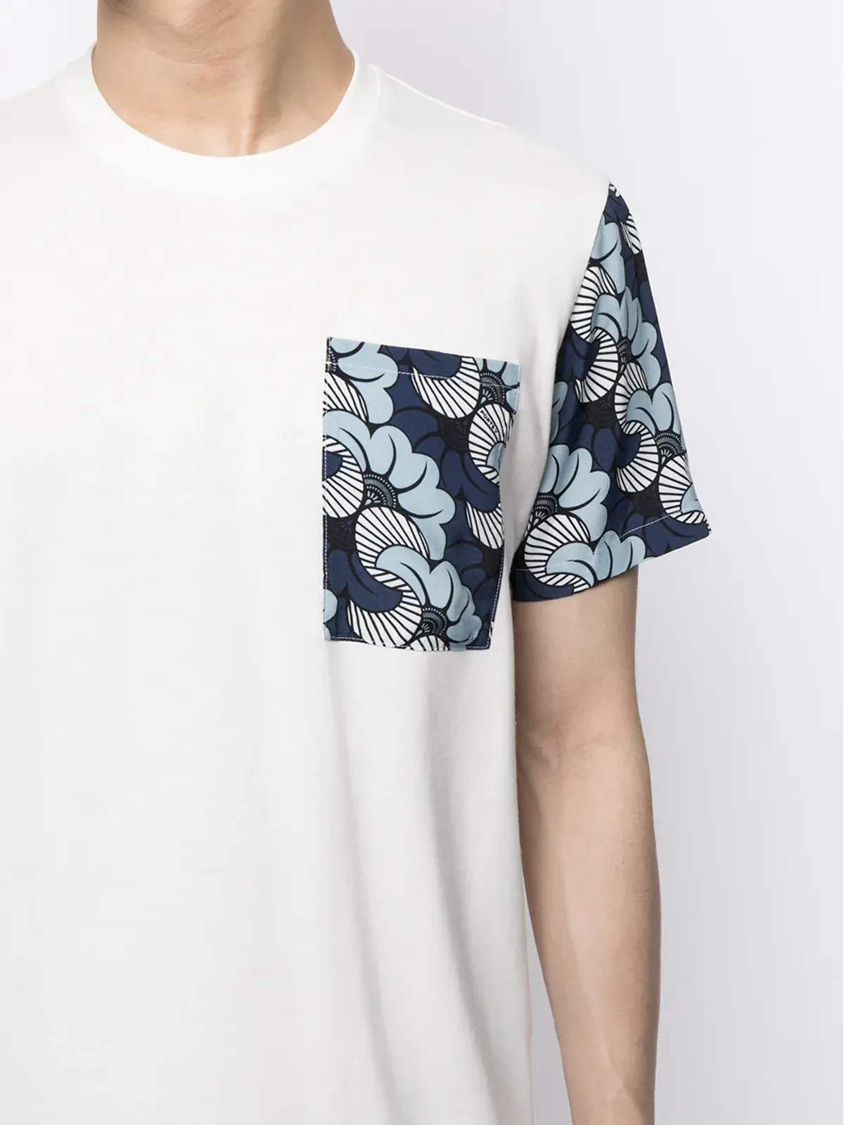 Ports V 花柄プリント パネル切替 Tシャツ - 画像5