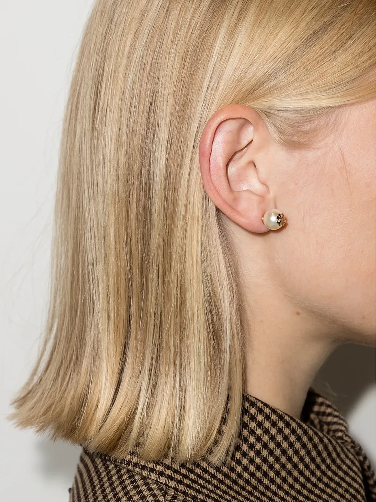 Tory Burch ロゴプレートパールスタッドピアス - ゴールド - 画像2