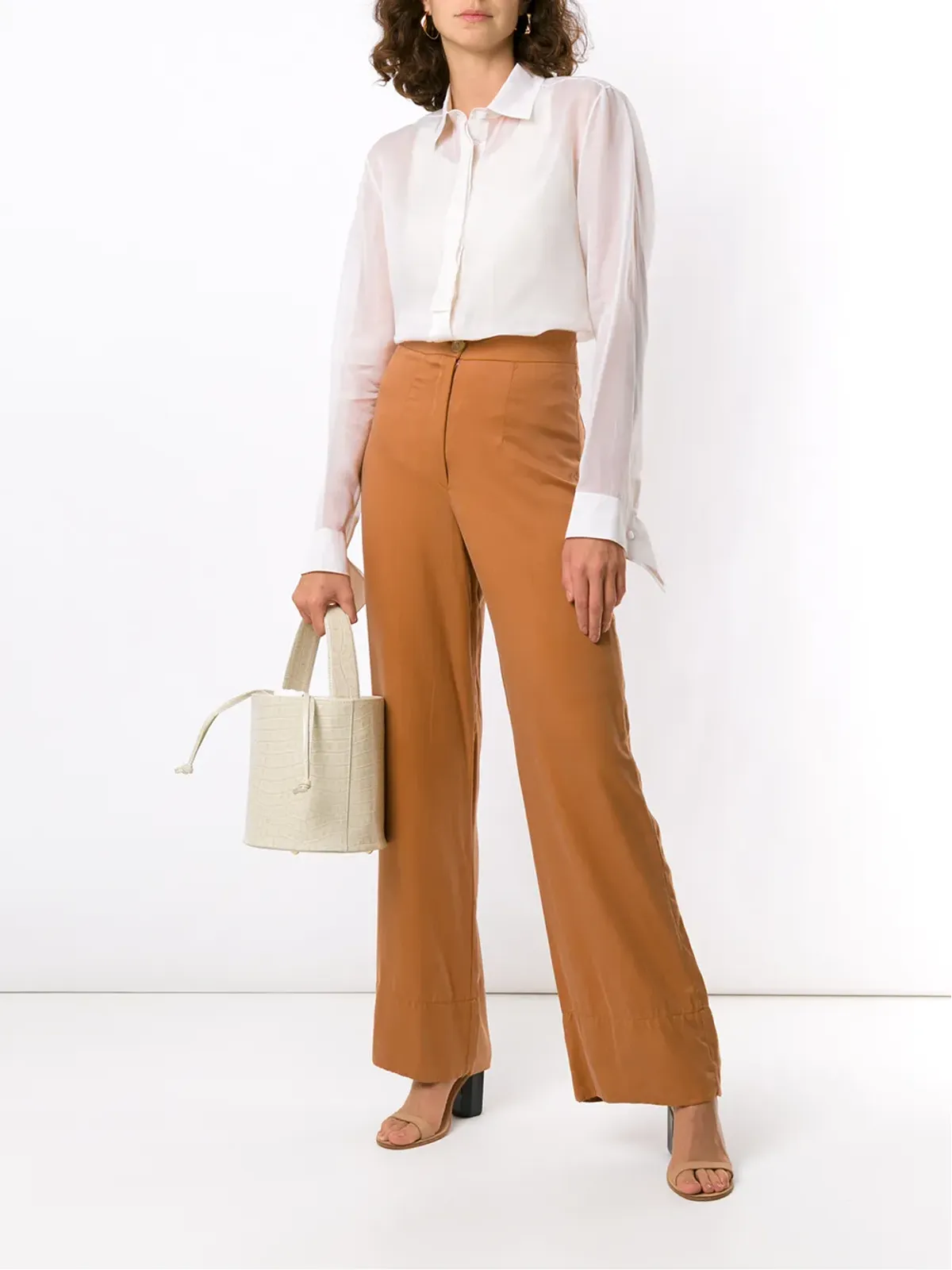 Sarah Chofakian クロコ型押しバケットバッグ - Neutrals - 画像2