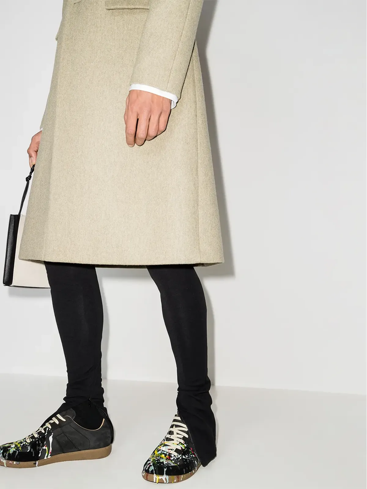 Maison Margiela ペイント Replica ロー・トップスニーカー - ブラック - 画像3