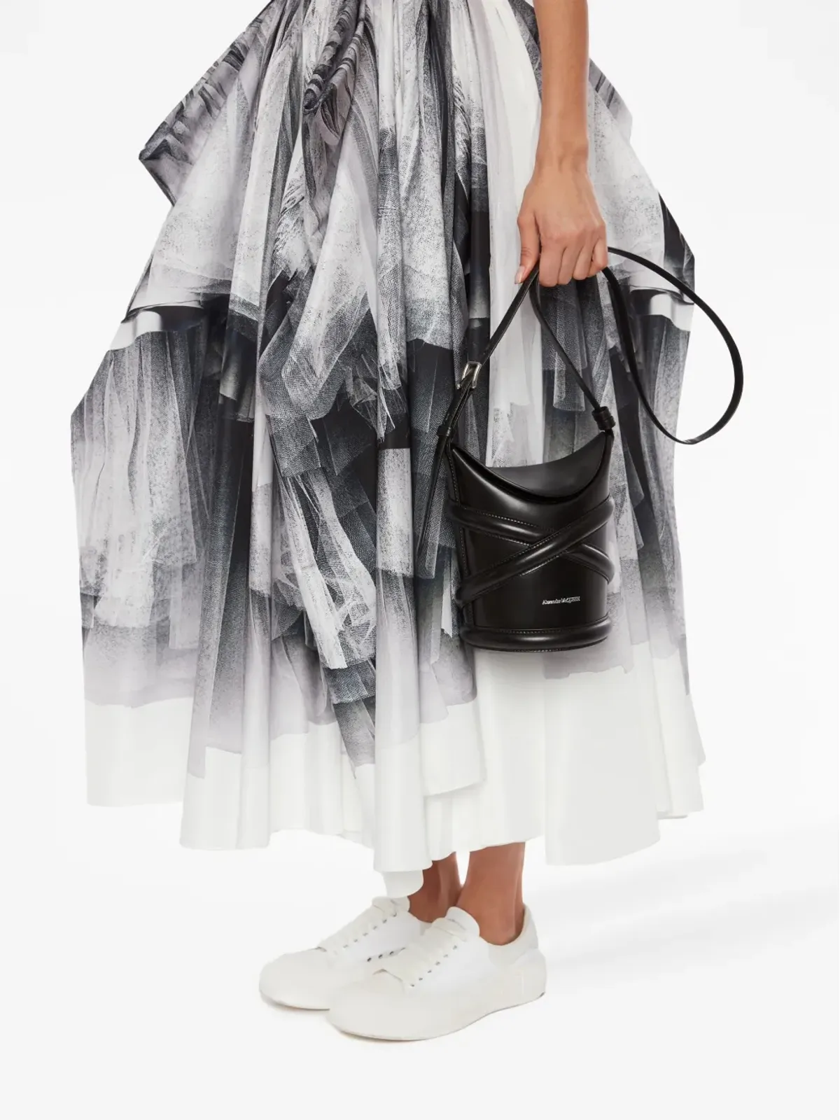 Alexander McQueen ザ・Curve バケットバッグ - 画像2