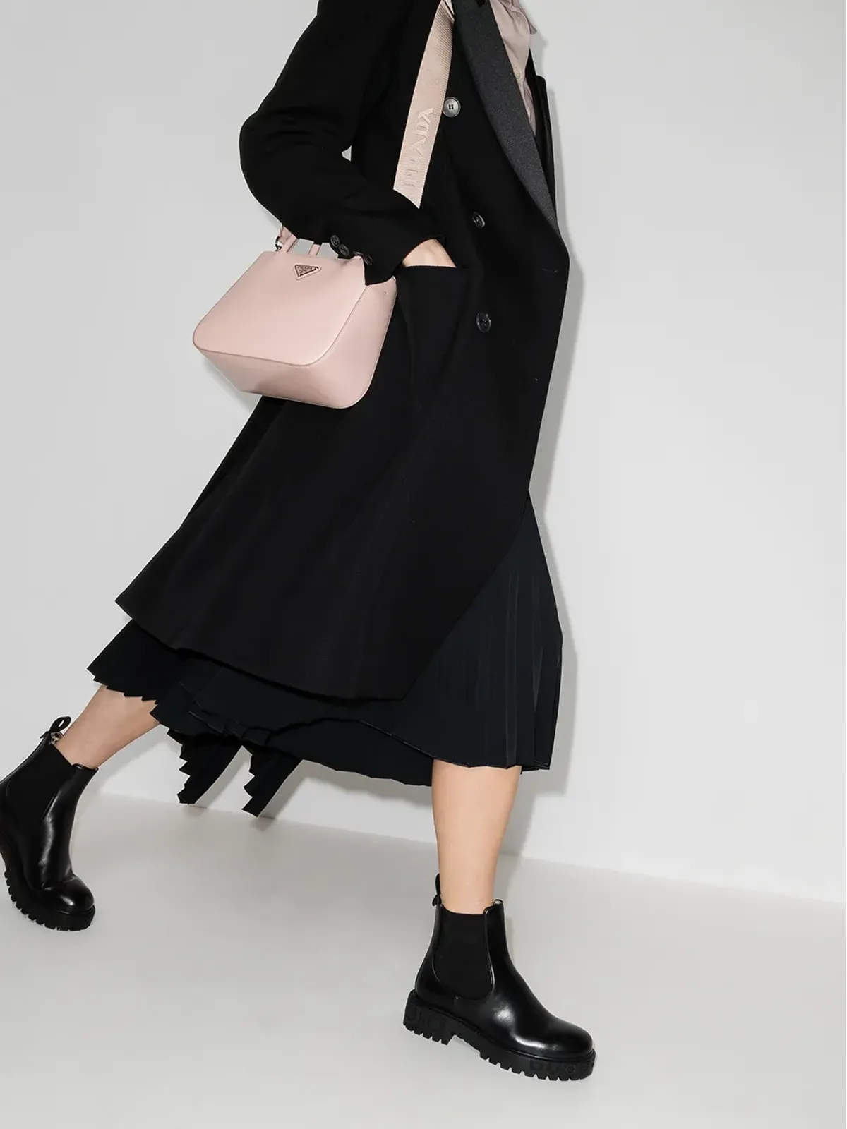Ferragamo Gancini ロゴディテール チェルシーブーツ - 画像3