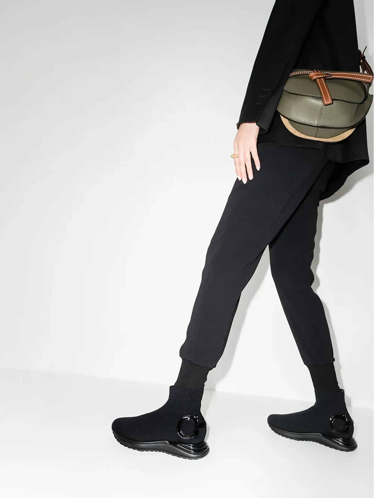Ferragamo ソックスタイルのスリップオンスニーカー - 画像3