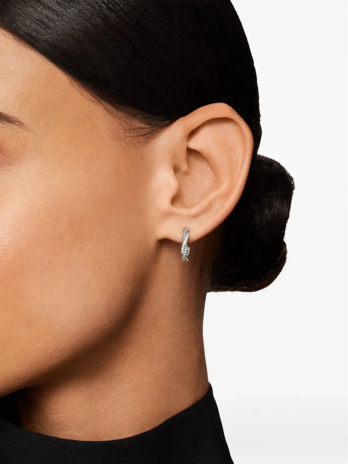 David Yurman ペティット・インフィニティ ダイヤモンド ハギー フープ ピアス - 画像3