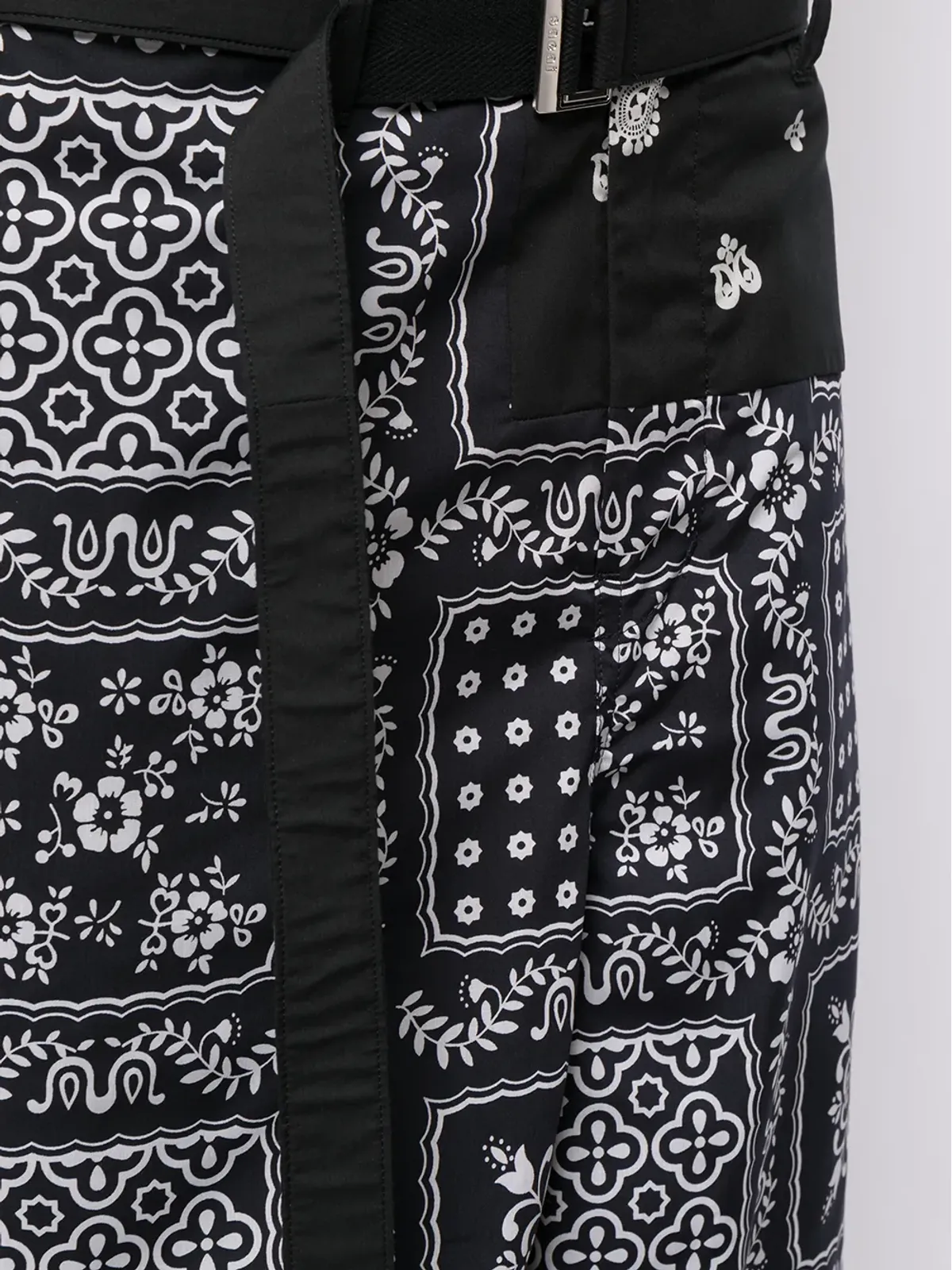 sacai バンダナ柄カーゴショーツ - 画像5
