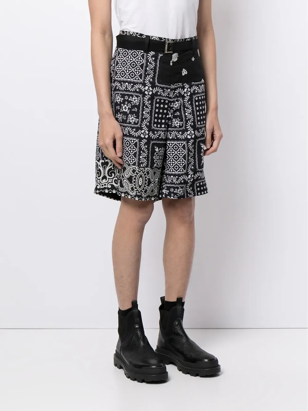 sacai バンダナ柄カーゴショーツ - 画像3