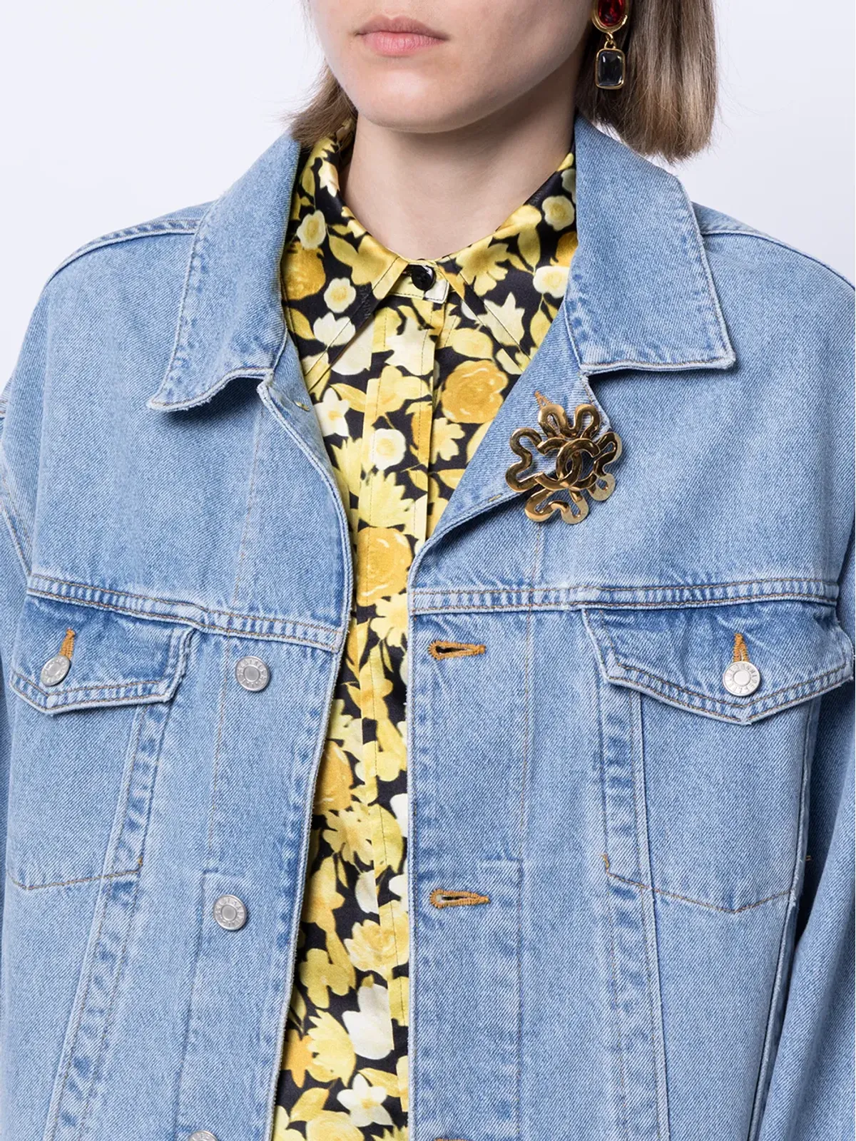 CHANEL Pre-Owned 花モチーフ CC ブローチ - 画像2