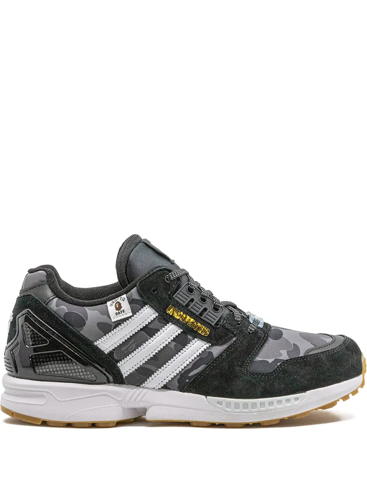 adidas x Bape x Undefeated ZX 8000 ブラック スニーカー - 画像1