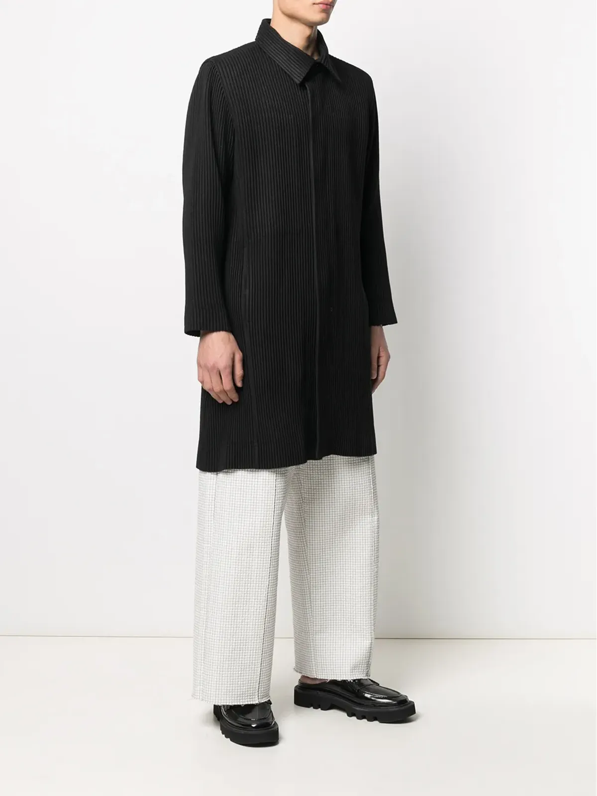 Homme Plissé Issey Miyake プリーツ入りボタンアップコート - 画像3
