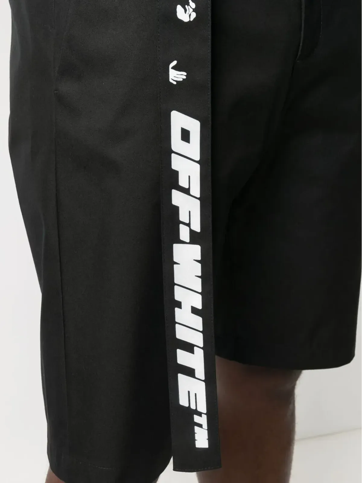 Off-White 膝丈チノショーツ - 画像5