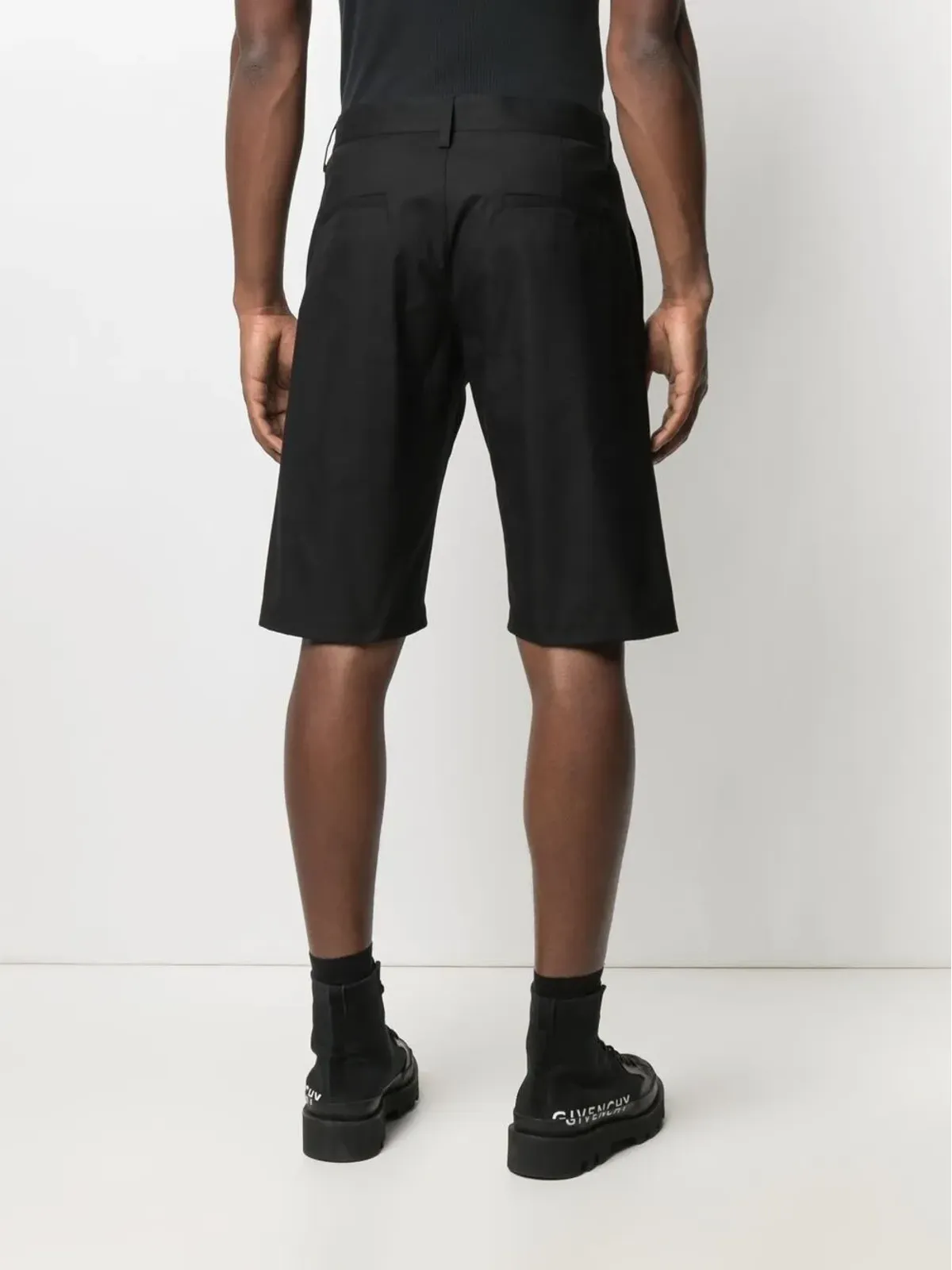 Off-White 膝丈チノショーツ - 画像4