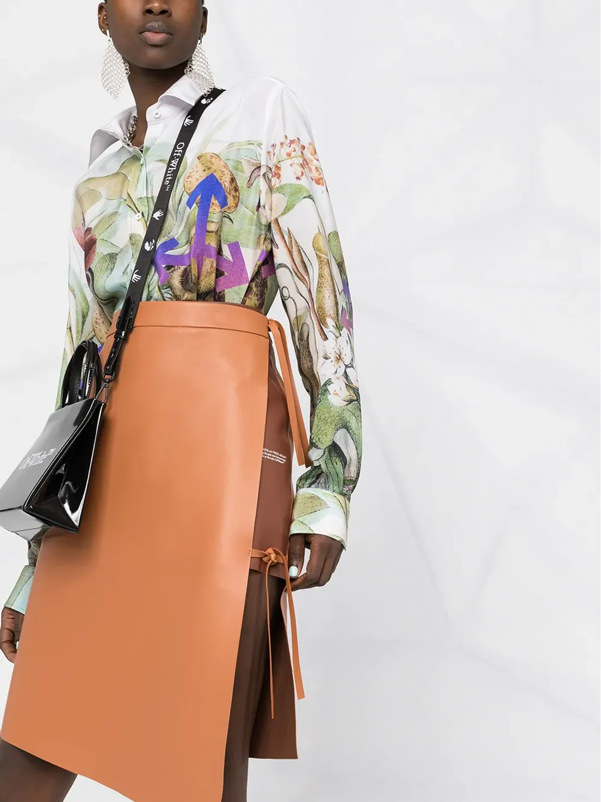 Off-White レザー ミディスカート - 画像5