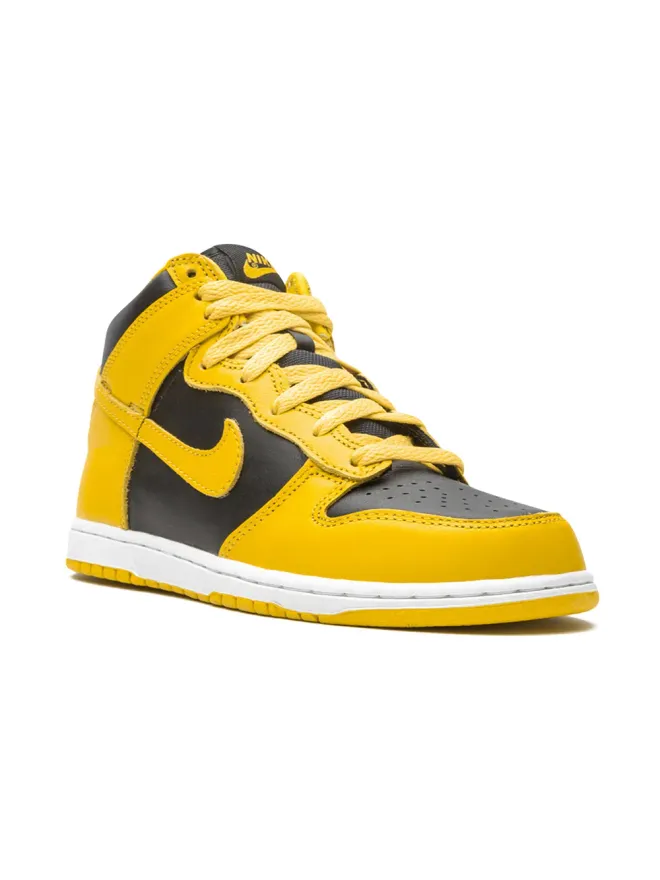 Nike Kids Nike Kids ダンクハイSP Varsity Maize スニーカーの商品画像