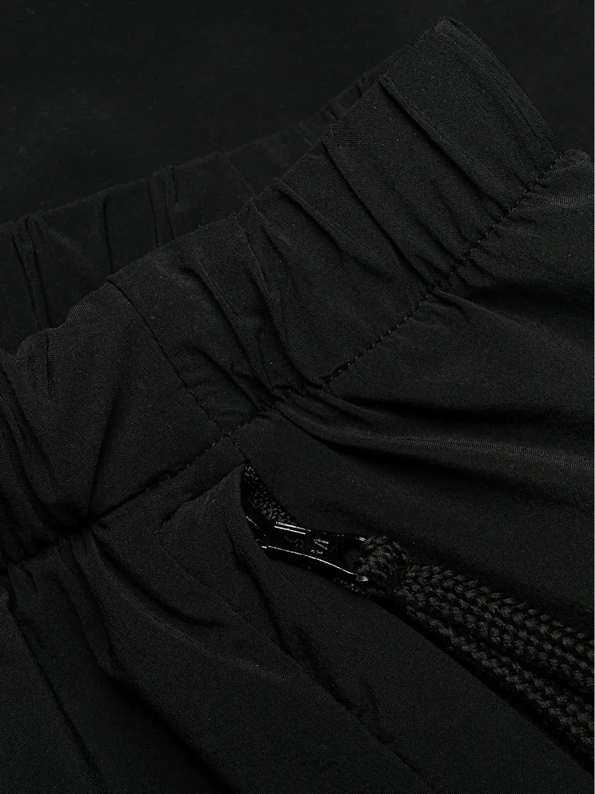 Thom Krom ゴム入りウエストバンドのショートパンツ ブラック - 画像3