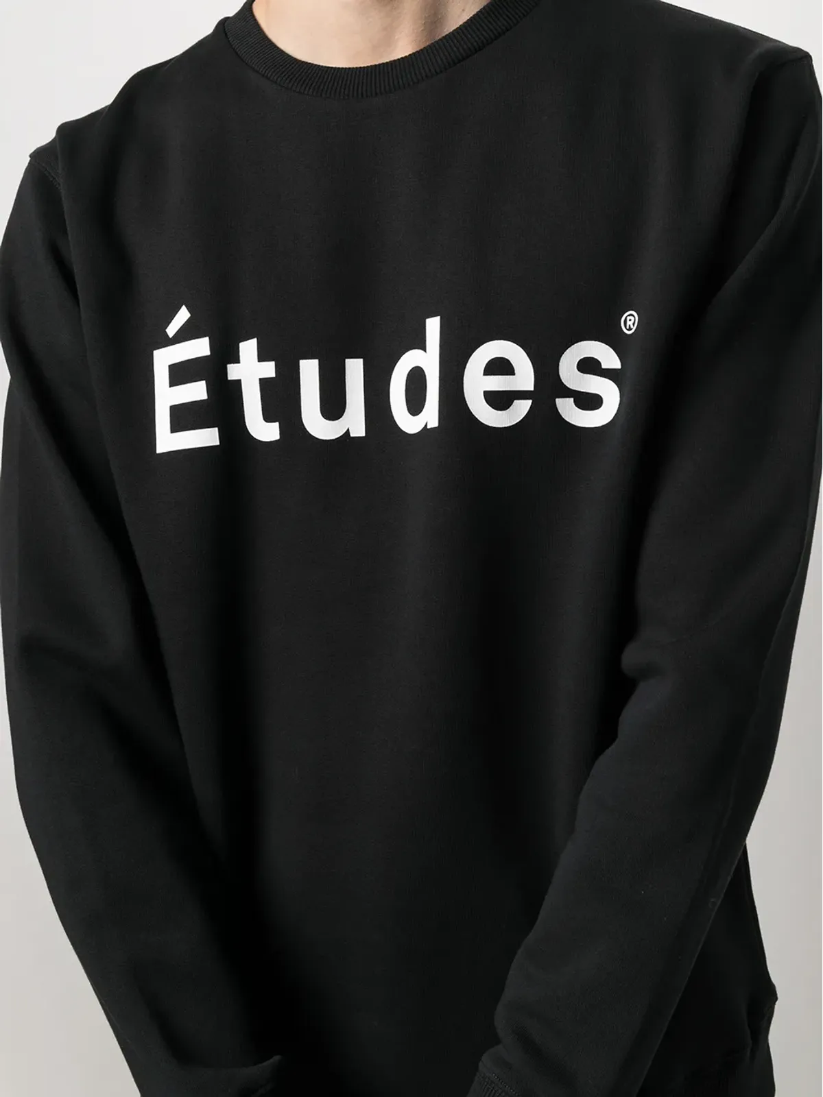 Études Studio ロゴプリントスウェットシャツ ブラック - 画像5