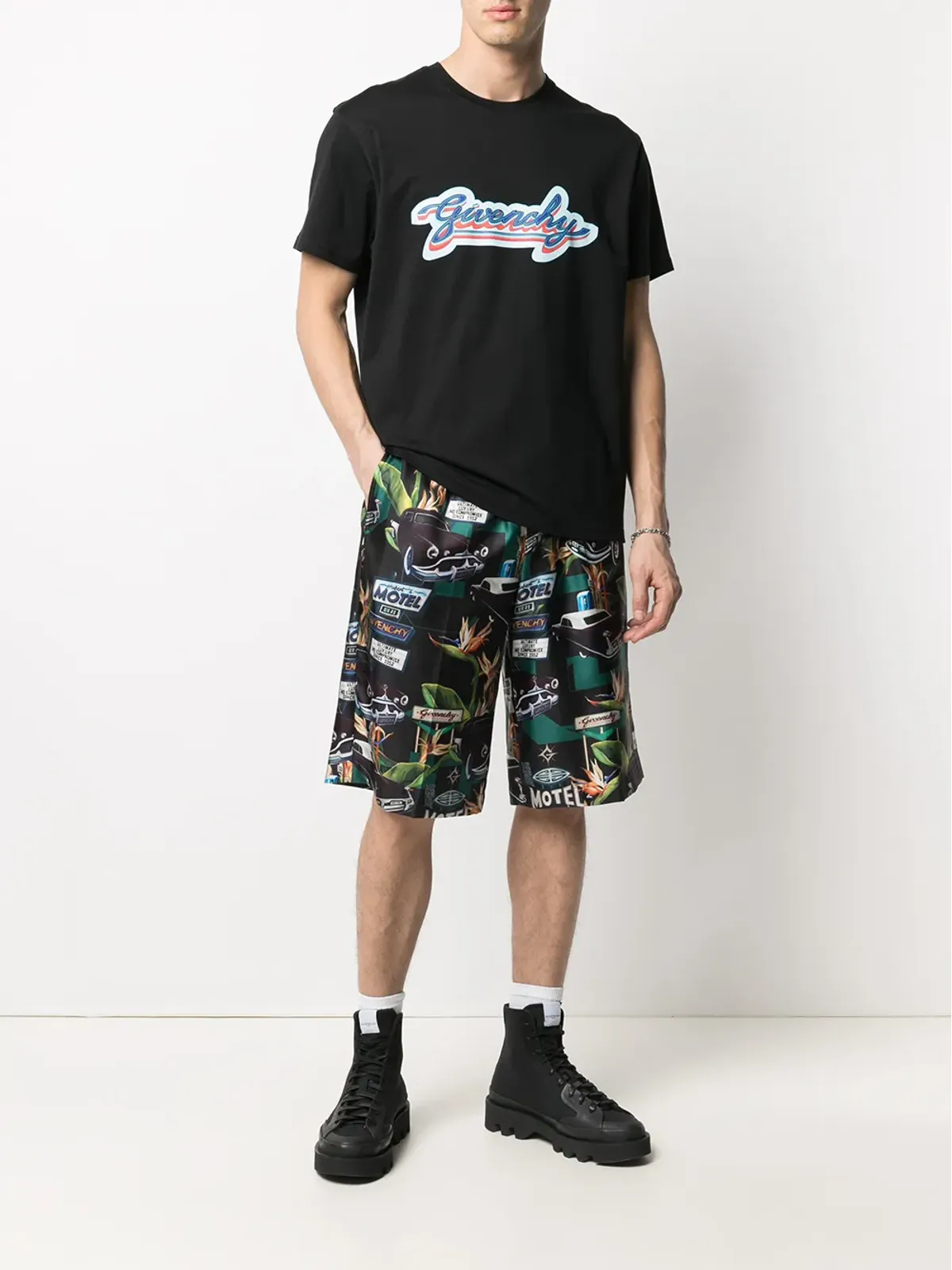 Givenchy カープリント ストレートレッグショーツ - ブラック - 画像2