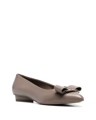 Ferragamo Viva ポインテッドトゥフラット - サムネイル2