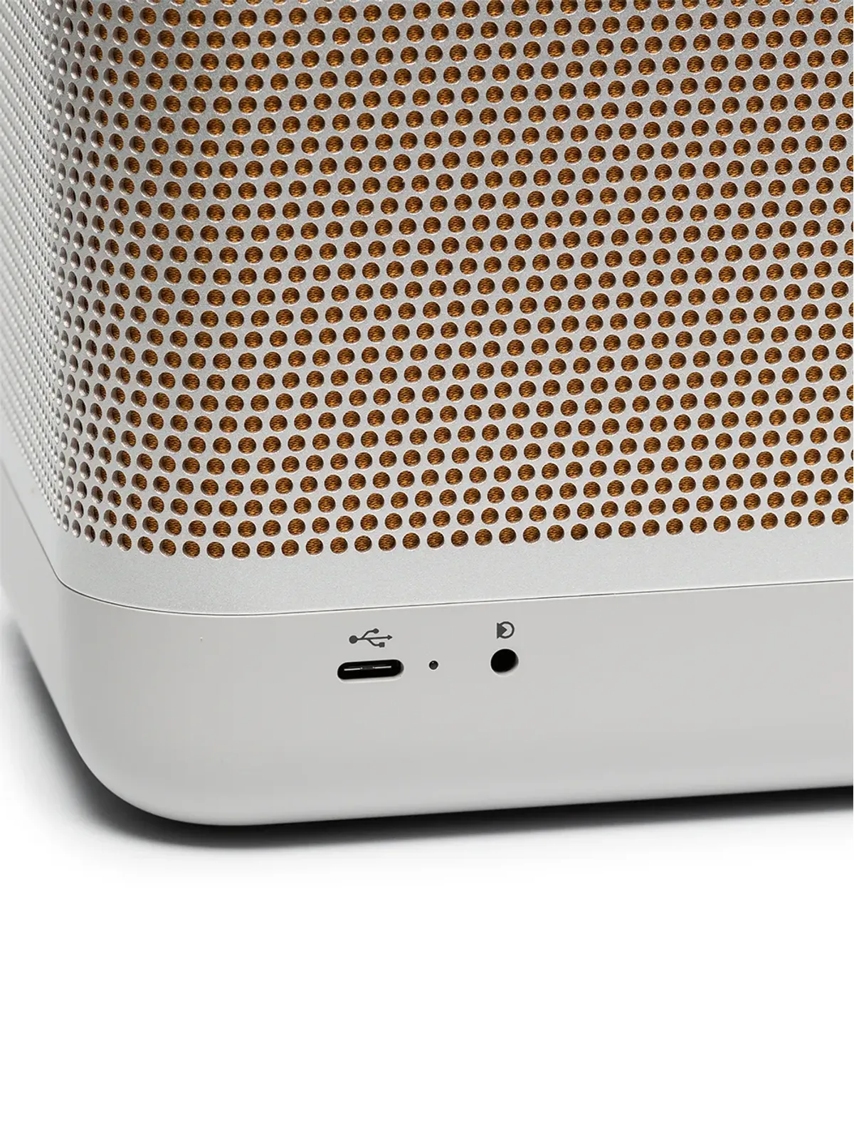Bang & Olufsen Beolit 20 ワイヤレススピーカー グレー - 画像3