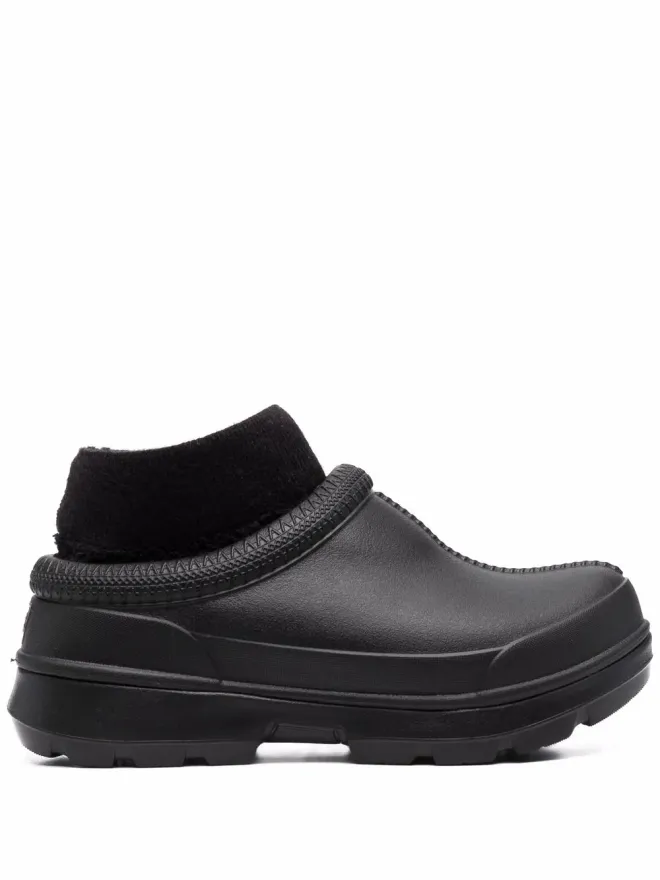UGG UGG ソックアンクルスタイルのスリッパの商品画像