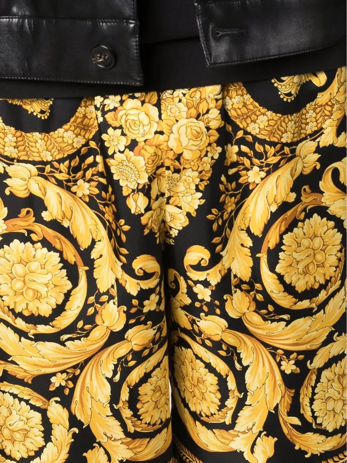 Versace バーコロプリント シルクショーツ - 画像5