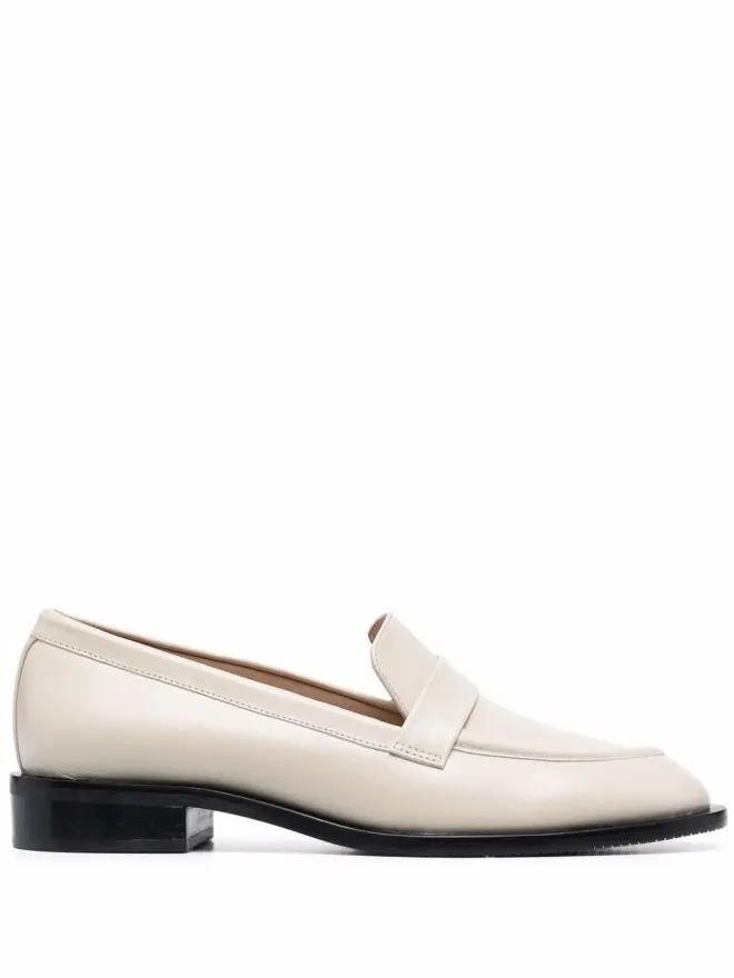 Stuart Weitzman Stuart Weitzman Palmer Sleek round-toe loafersの商品画像