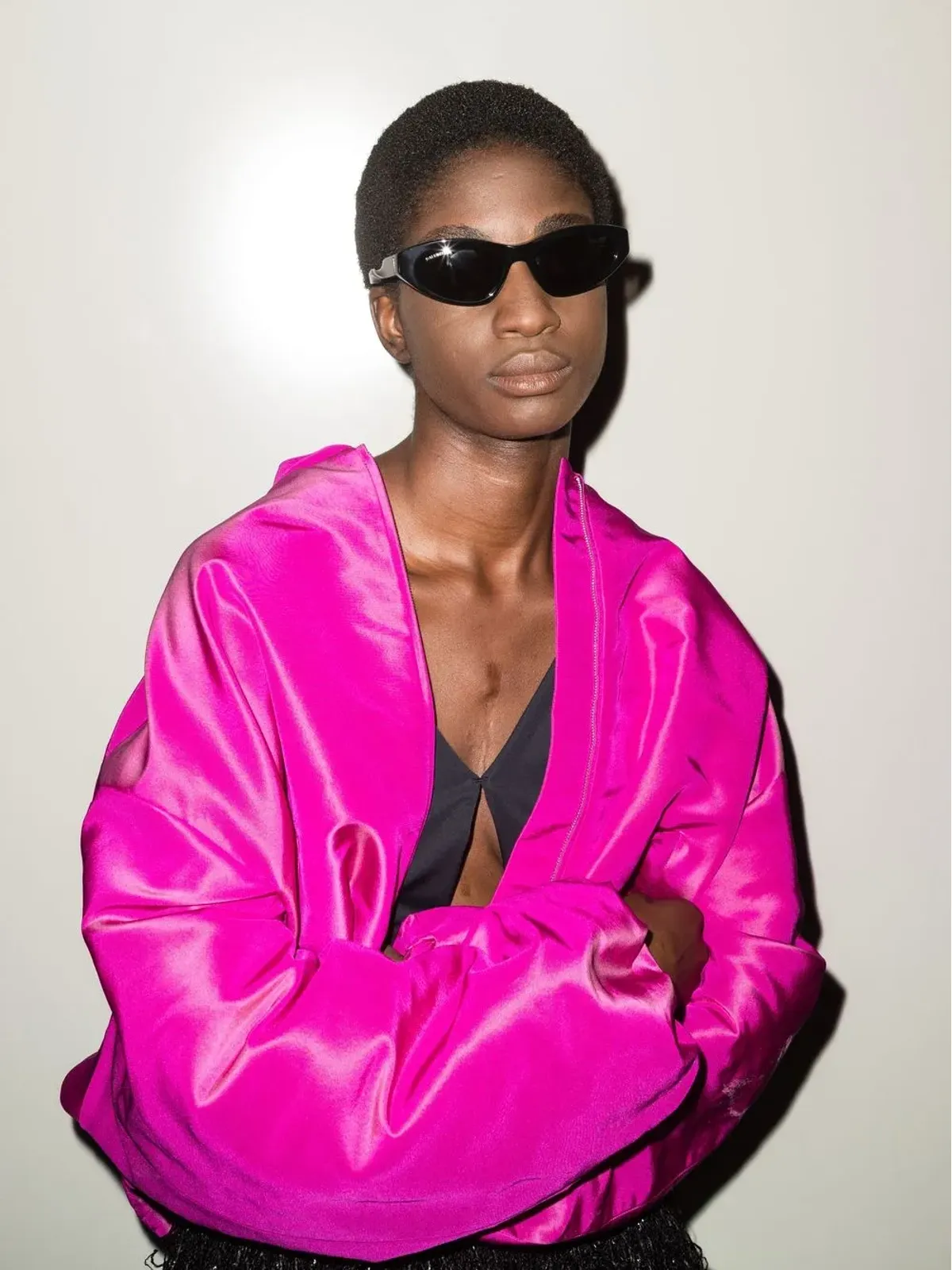 Balenciaga Eyewear Twist ロゴプリント サングラス - 画像2