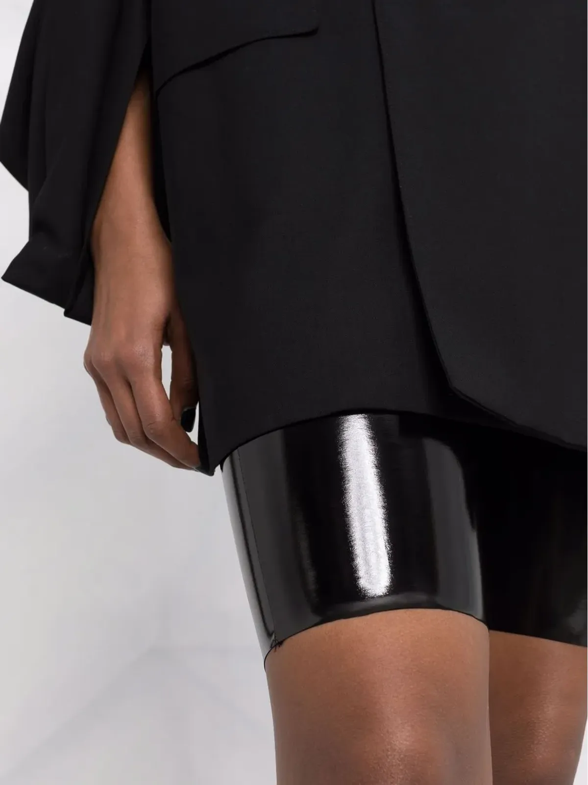 Alchemy x Lia Aram グロッシー サイクリングショーツ - 画像5