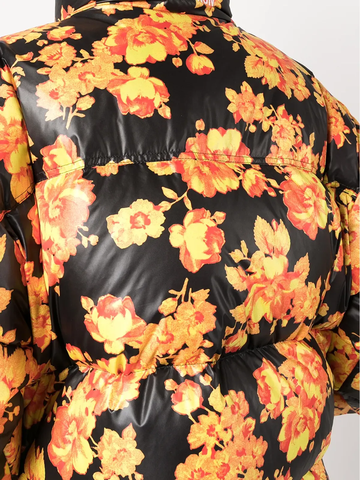 VETEMENTS 花柄プリント ダウンジャケット - 画像5