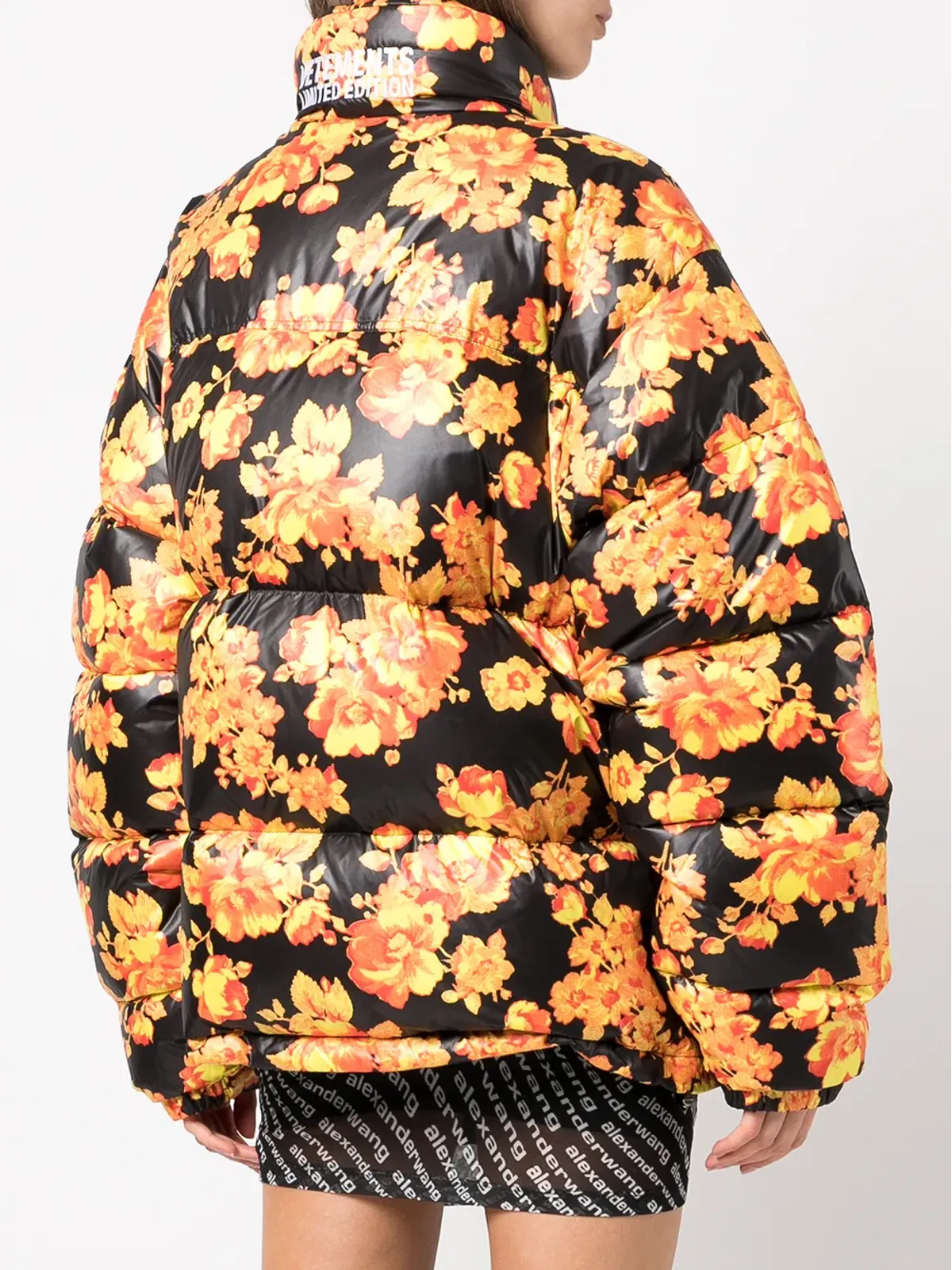 VETEMENTS 花柄プリント ダウンジャケット - 画像4