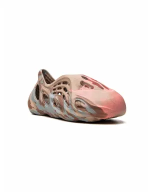 Adidas Yeezy Kids Foam Runner MX Sand Grey スニーカー - サムネイル1