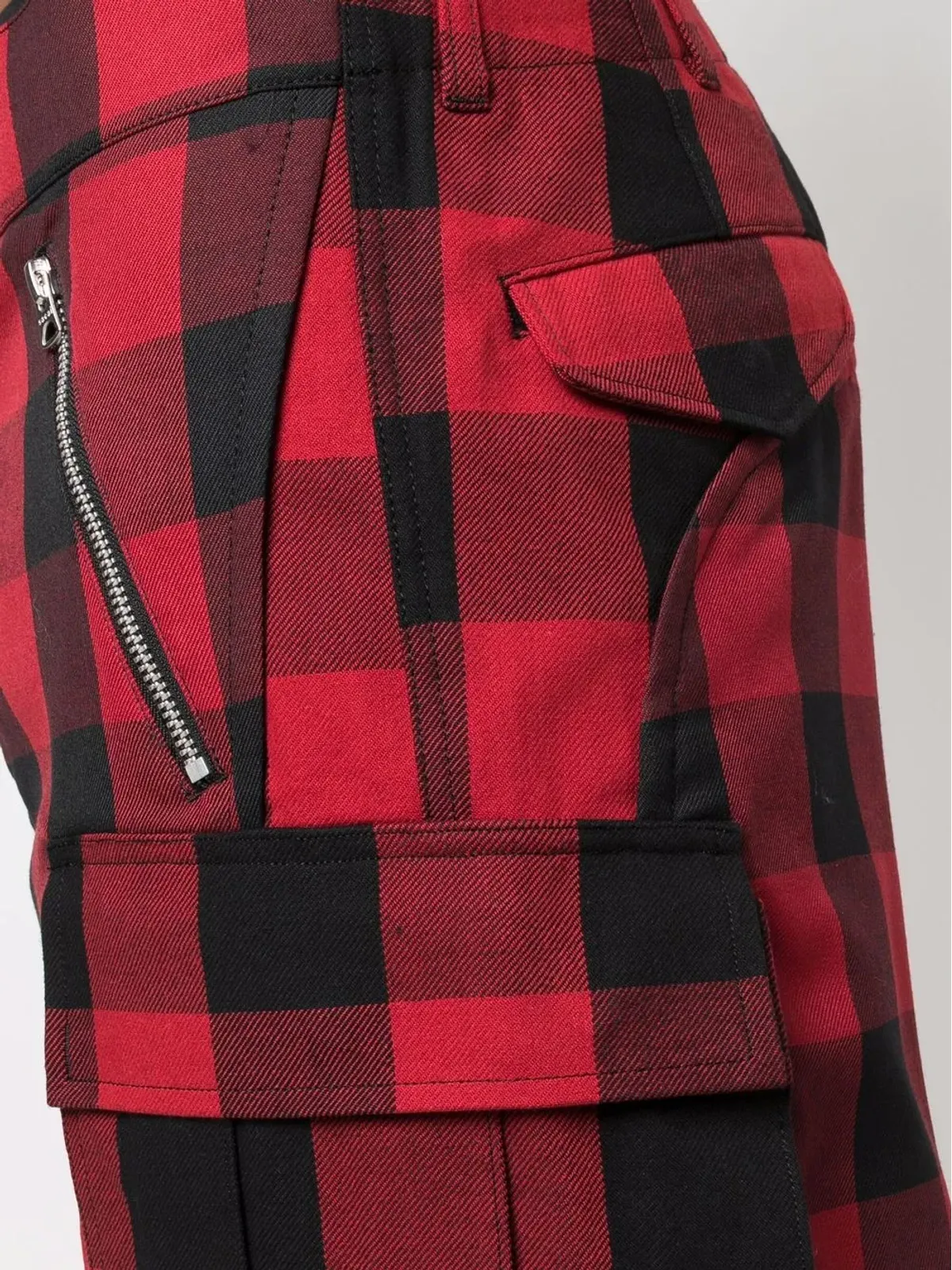 sacai チェック柄ベルト付きカーゴショーツ - 画像5
