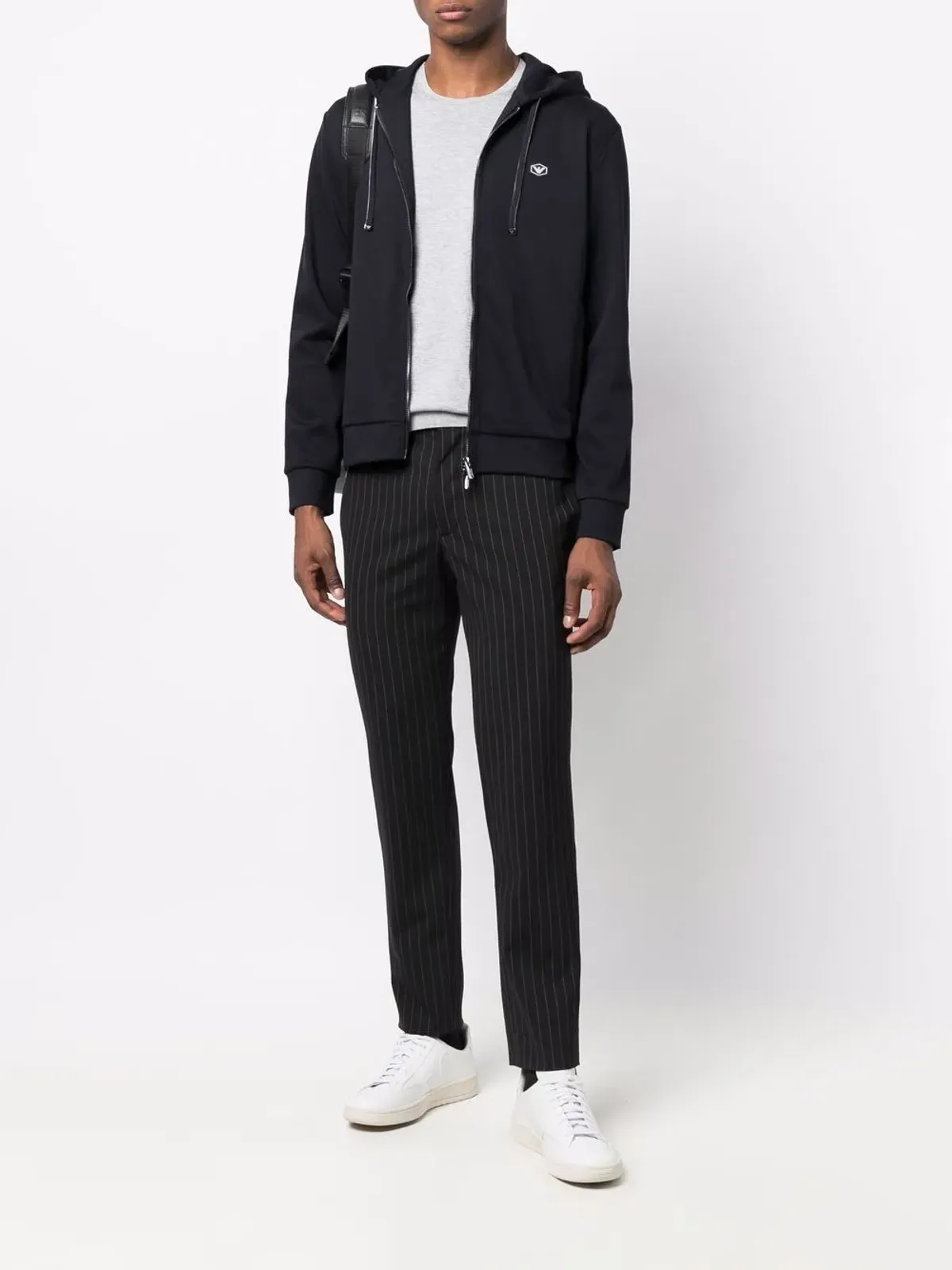 Emporio Armani ロゴパッチ ジップアップ パーカー ブルー - 画像2