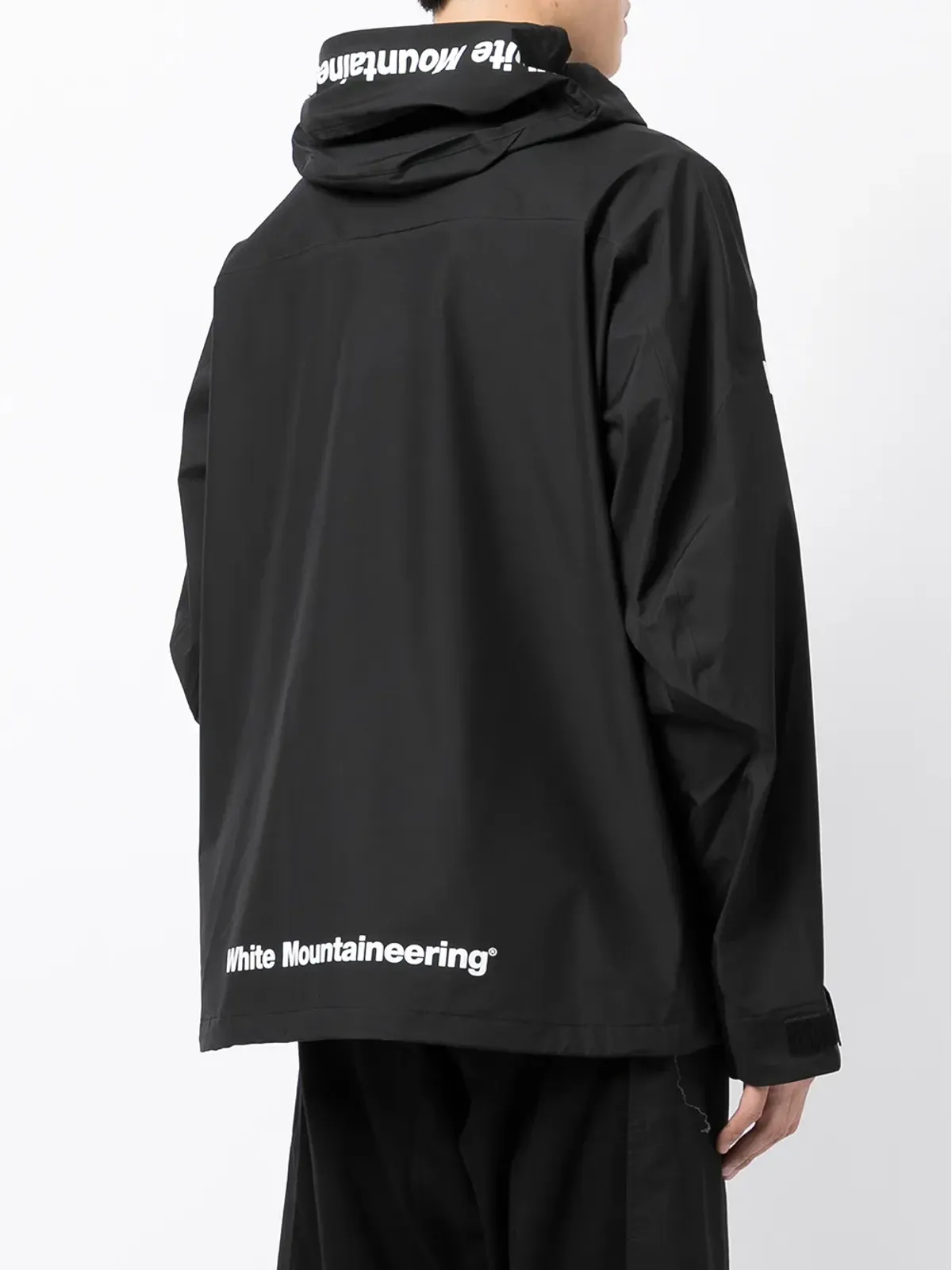 White Mountaineering グラフィックプリントのジップアップ軽量ジャケット - 画像4