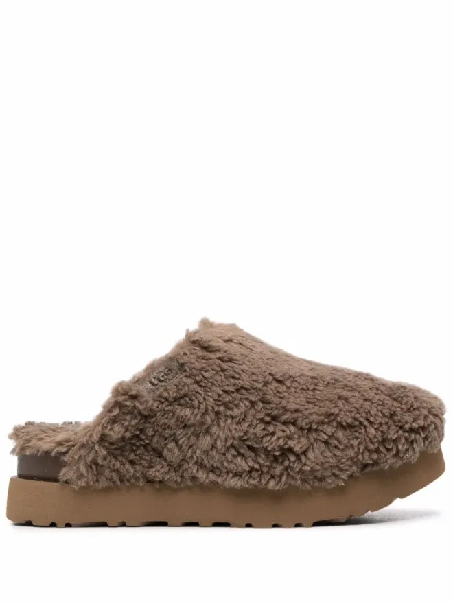 UGG UGG プラットフォームシアリングスリッパ ブラウンの商品画像