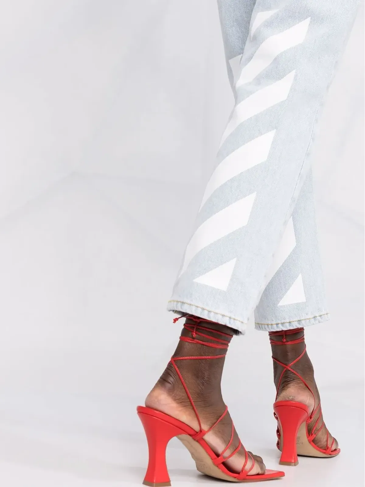 Off-White Diagプリント クロップドジーンズ - 画像3