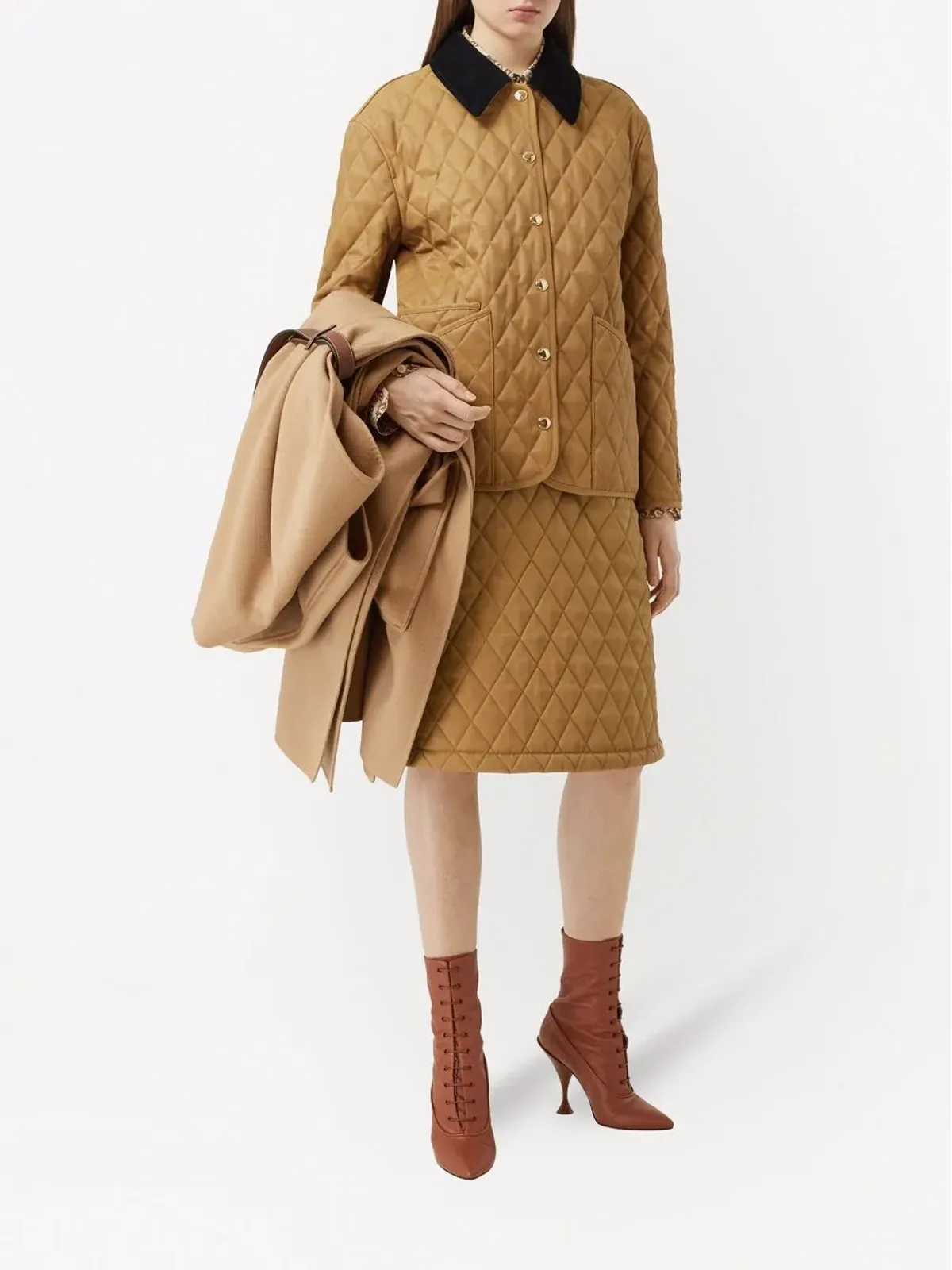 Burberry コーデュロイ襟 ダイヤモンドキルティングジャケット - 画像2