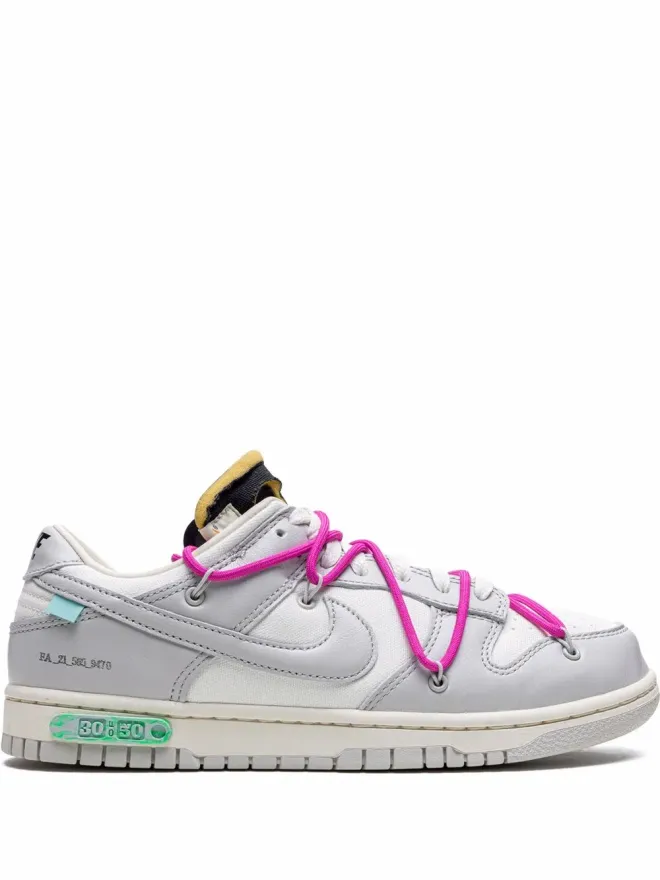 Nike X Off-White Nike X Off-White ダンク ロー LOT 30 スニーカーの商品画像