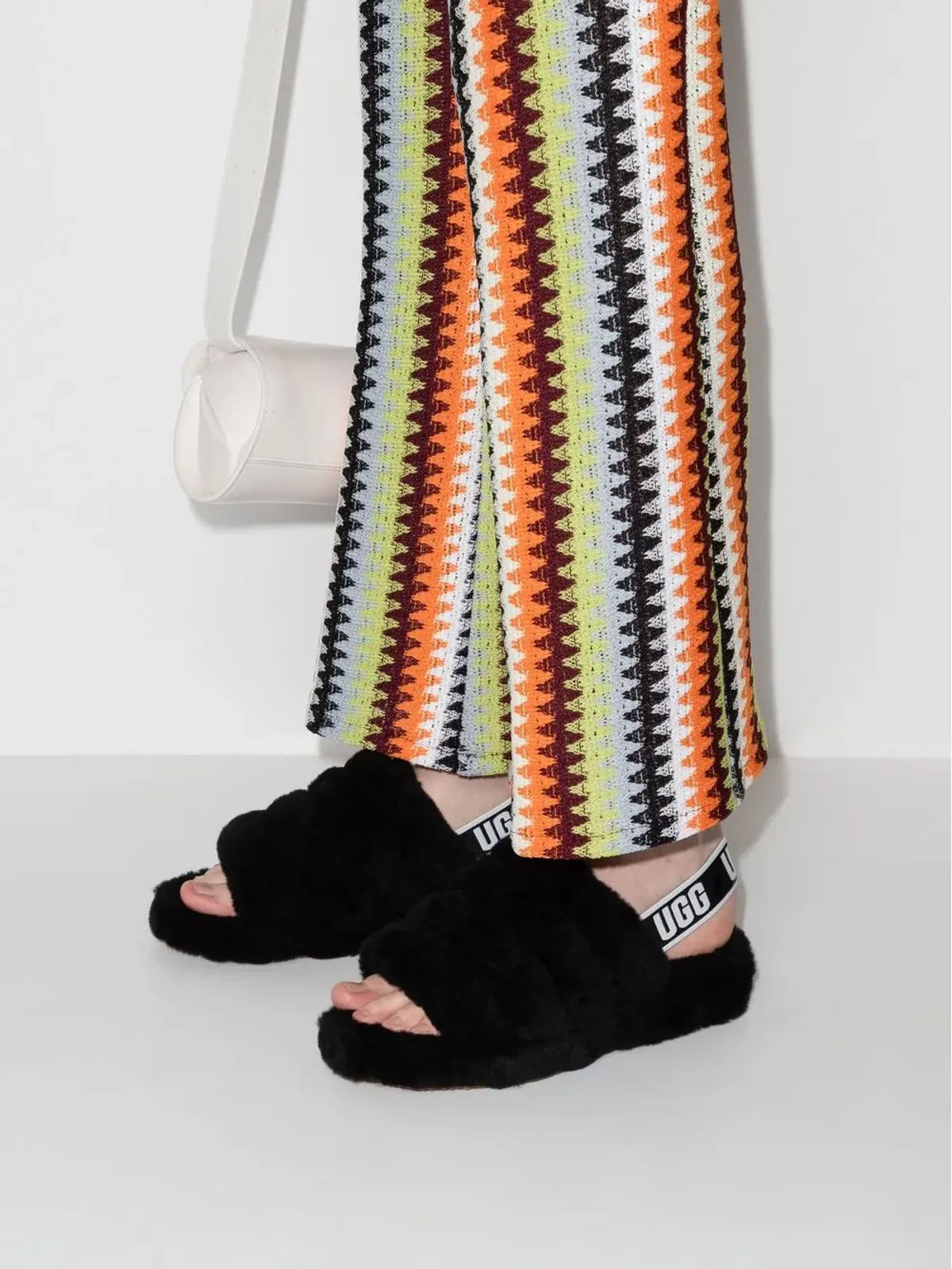 UGG Fluff Yeah フラットフォームスリッパ - 画像3