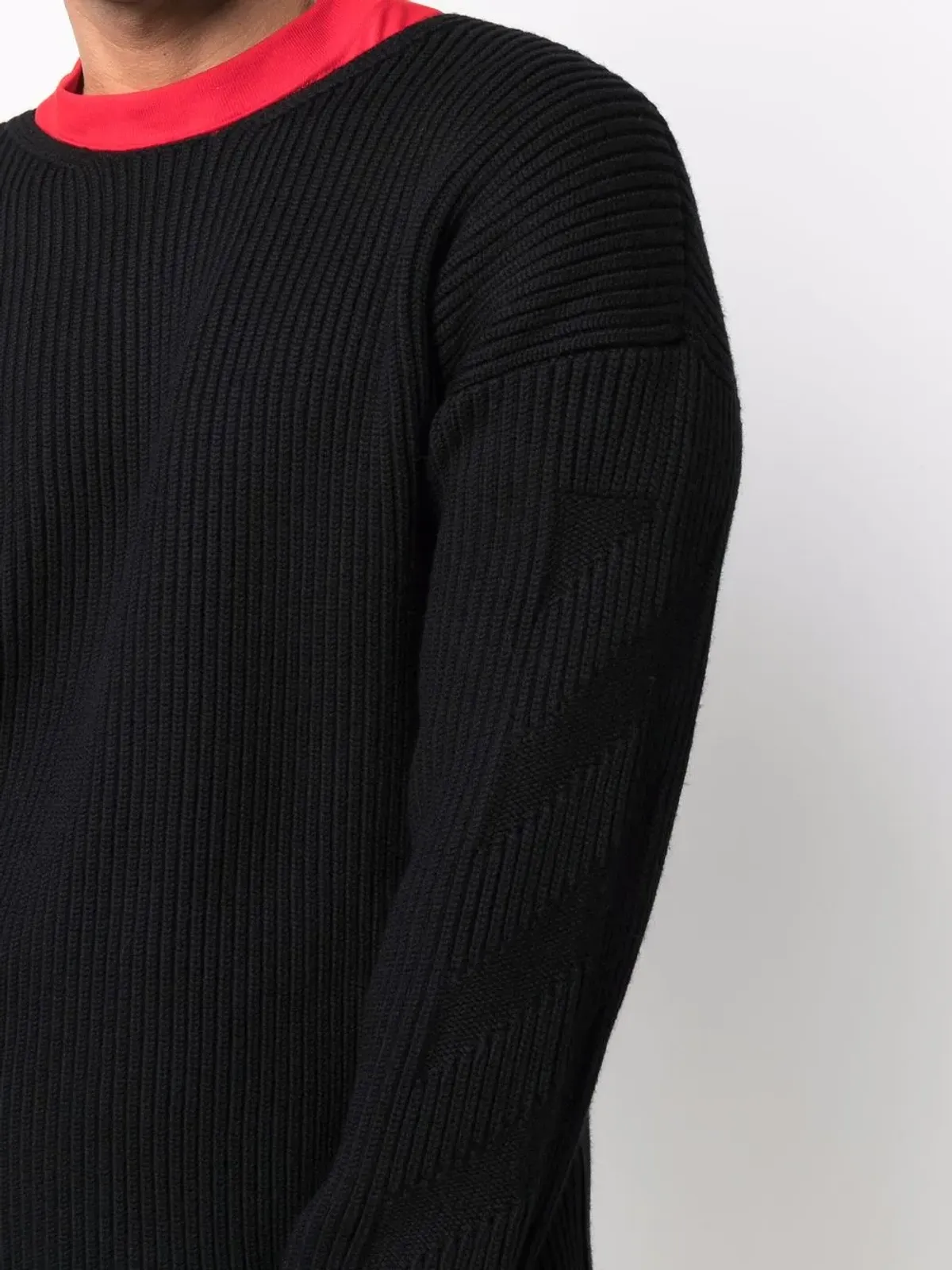 Off-White ダイアゴナルストライプ丸首ニット - ブラック - 画像5