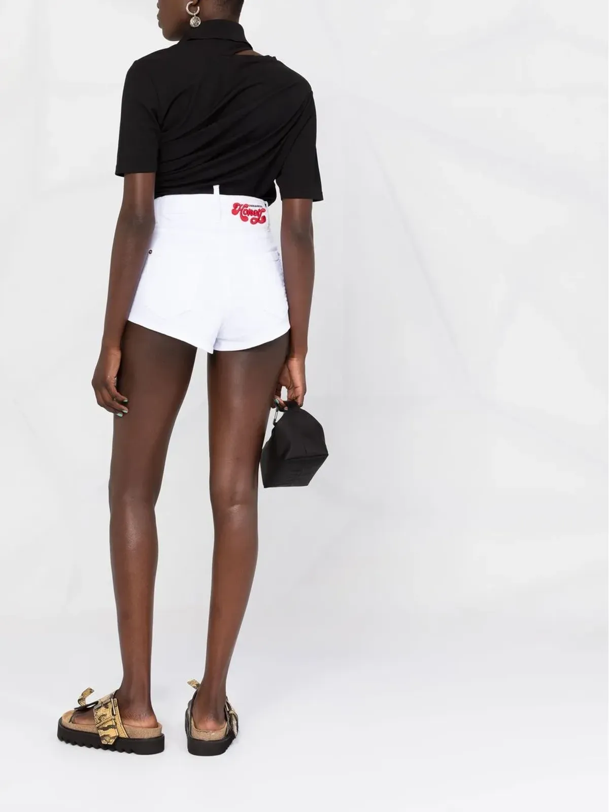 DSQUARED2 ハニー ロゴパッチ デニム ミニショーツ ホワイト - 画像4