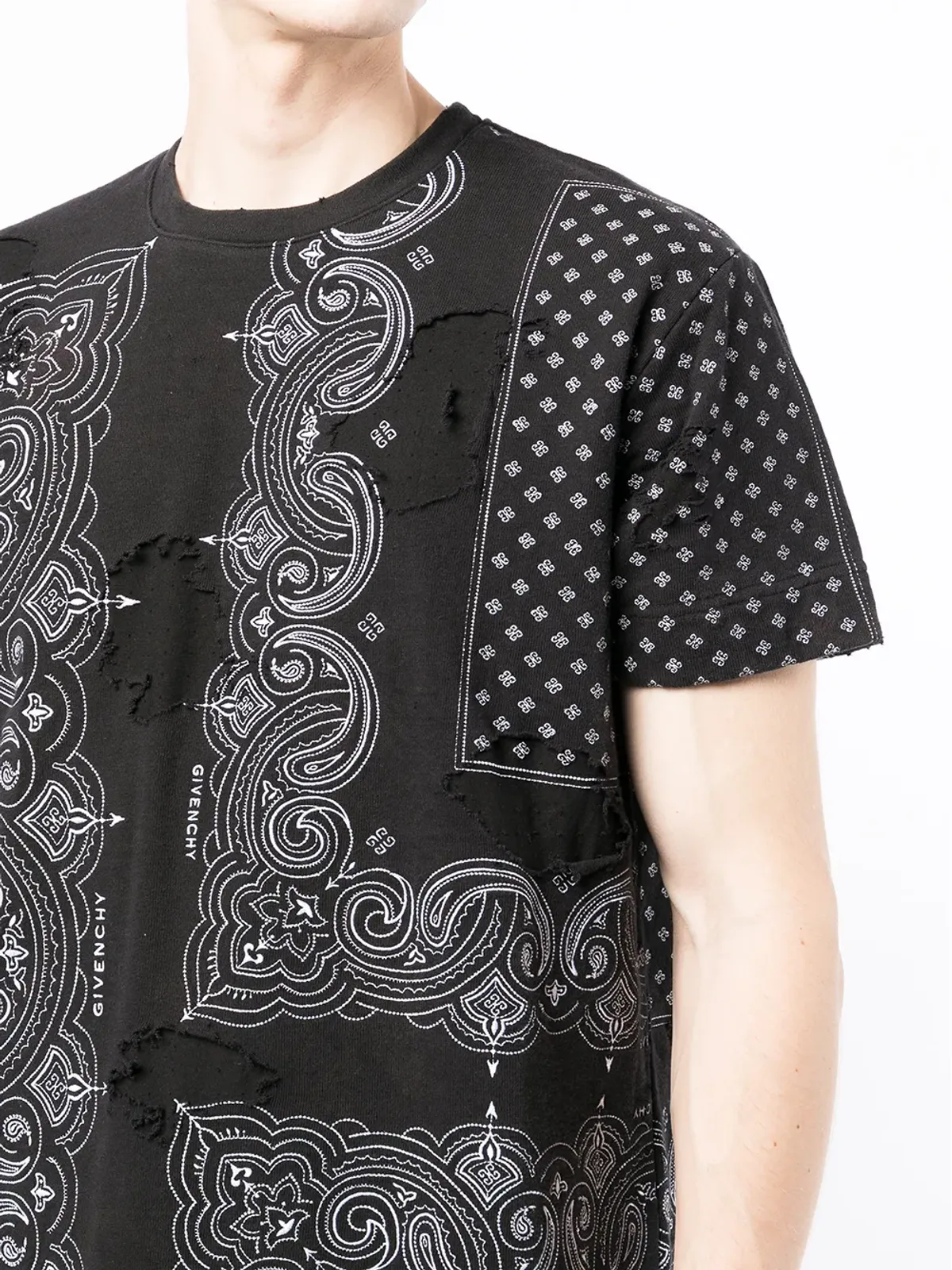Givenchy ダメージ加工風 バンダナ柄 Tシャツ ブラック - 画像5