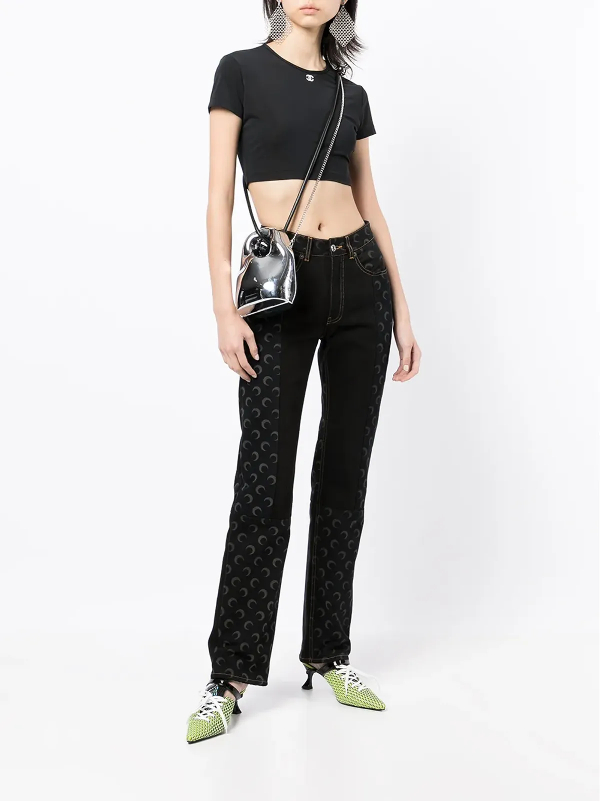 CHANEL ビンテージ 1995 ロゴ入り クロップド Tシャツ - ブラック - 画像2