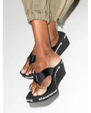 Alexander Wang ロゴプリント ウェッジ フリップフロップ - ブラック - サムネイル3