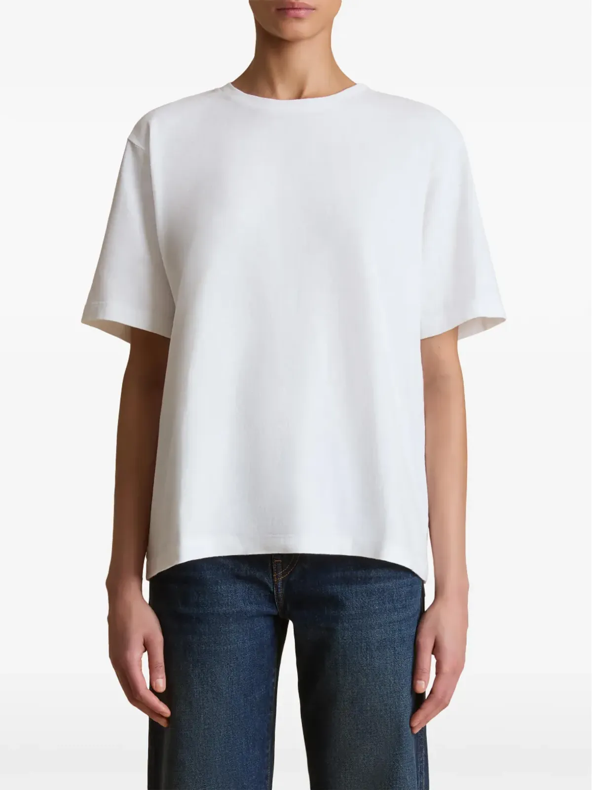 KHAITE Mae ロゴアップリケ Tシャツ - 画像3